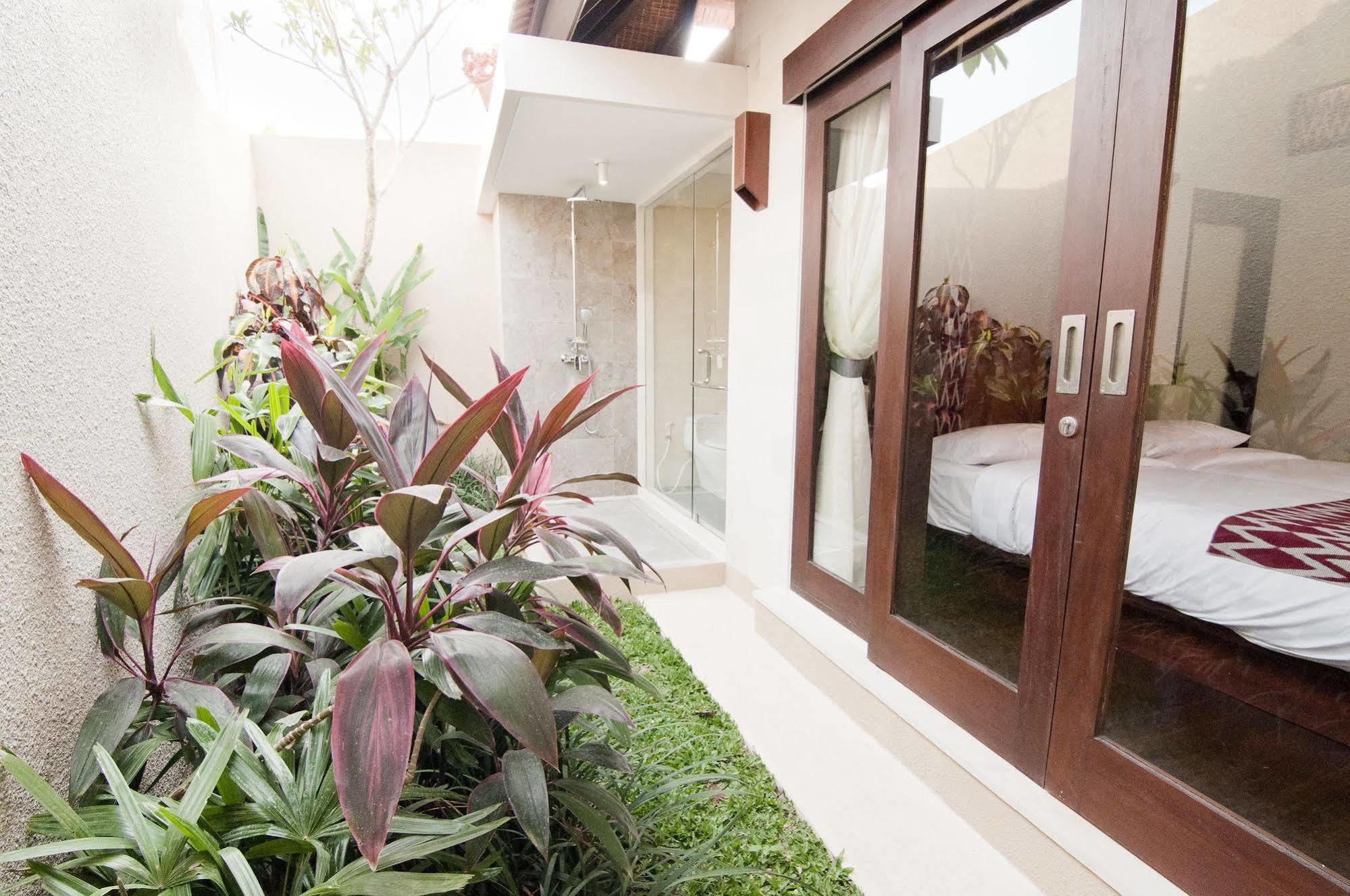 Villa Puspa Tanah Lot Exterior foto